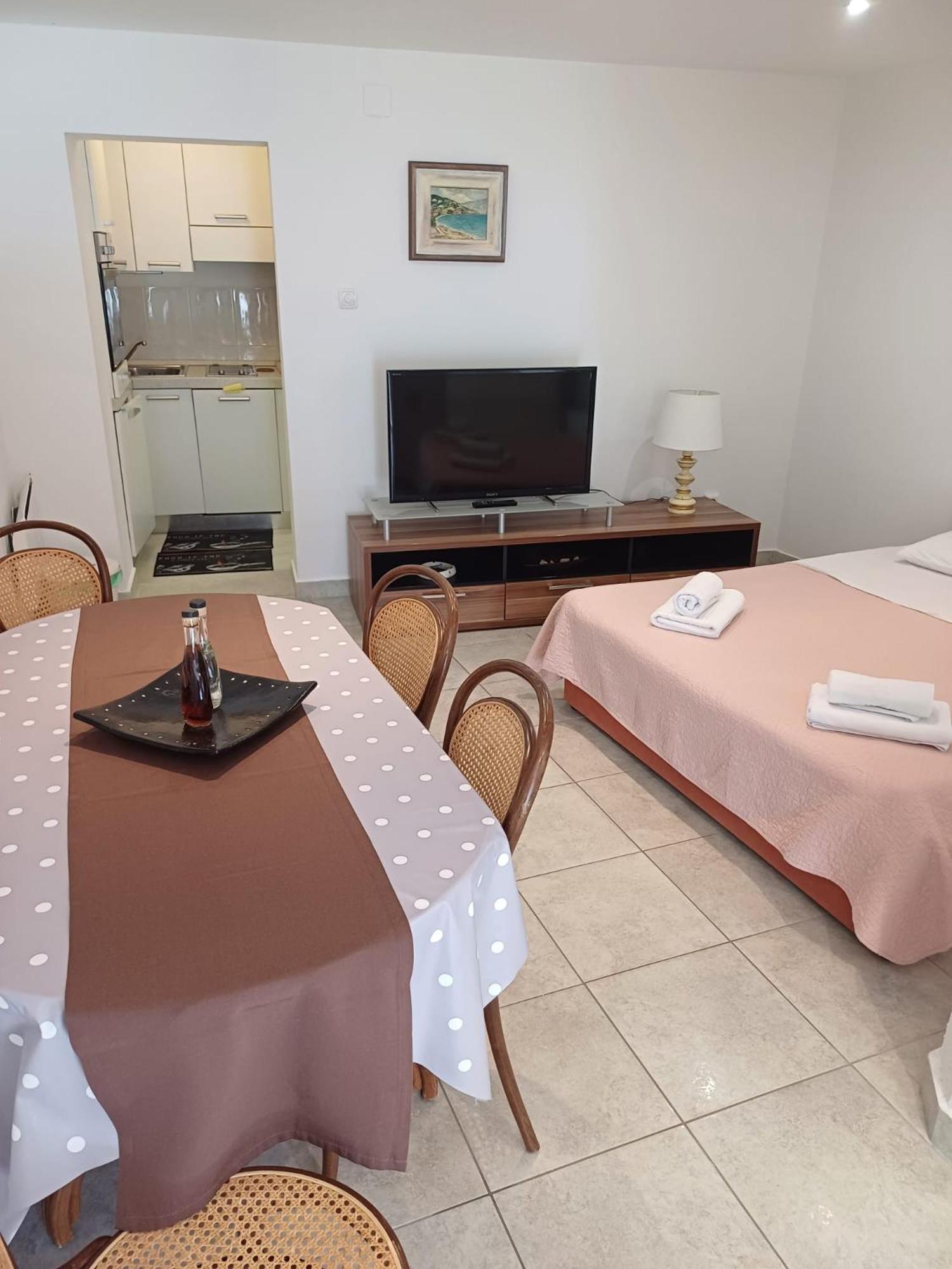 Apartment Bauk Draga Bašćanska Bagian luar foto