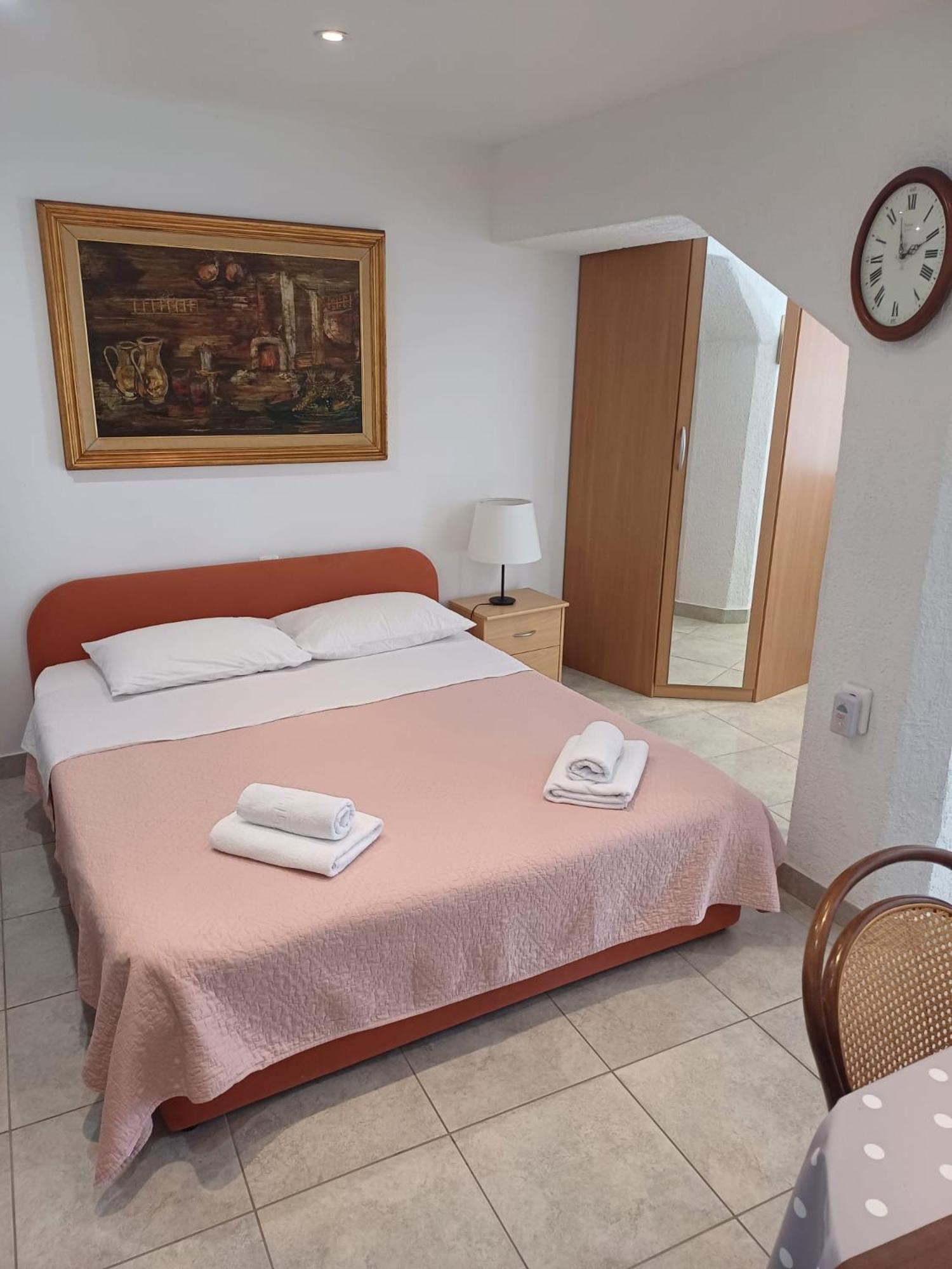 Apartment Bauk Draga Bašćanska Bagian luar foto